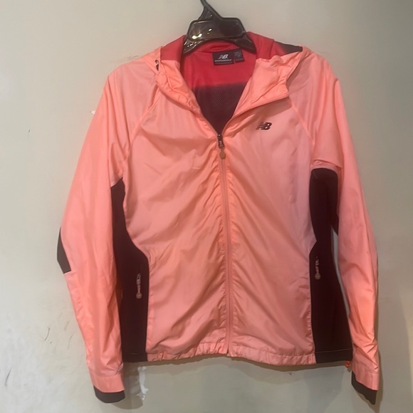 New Balance Performance Wind Breaker Jacket! Size Large - Picture 1 of 7